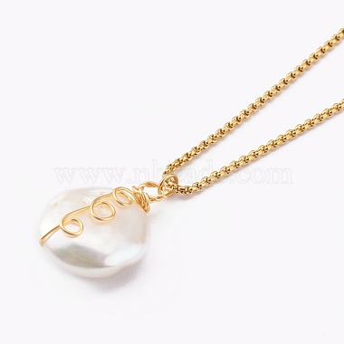 Floral White Pearl Necklaces