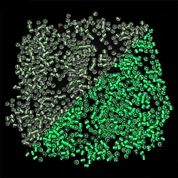 11/0 Luminous Glass Seed Beads, Inside Colours, Glow in the Dark Round Beads, Light Green, 2mm, Hole: 1mm, about 660Pcs/bag