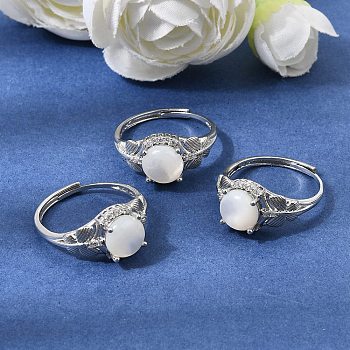 Brass Micro Pave Cubic Zirconia Finger Rings, Round with Butterfly, with Natural White Shell, Platinum, Flat Round: 10x8mm, US Size 7 1/4(17.5mm)