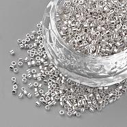 Electroplate Cylinder Seed Beads, Uniform Size, Metallic Colours, Silver, 1~1.5x1.5~2mm, Hole: 0.5mm, about 50g/bag, about 5000pcs/bag(SEED-R041-08)