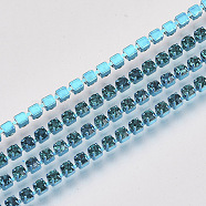 Electrophoresis Iron Rhinestone Strass Chains, Rhinestone Cup Chains, with Spool, Blue Zircon, SS8.5, 2.4~2.5mm, about 10yards/roll(CHC-Q009-SS8.5-B04)