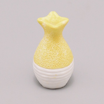 Resin Vase Miniature Flowerpot Ornaments, Micro Landscape Garden Dollhouse Accessories Pretending Prop Decorations, Yellow, 34x19.5mm