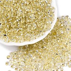 6/0 Baking Paint Transparent Glass Seed Beads, Silver Lined, Teardrop, Pale Goldenrod, 4~5x4~4.5x3~4mm, Hole: 1~1.2mm, about 4500pcs/pound(SEED-N006-06B)