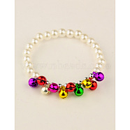 Fashion Imitation Acrylic Pearl Stretchy Bracelets for Kids, with Brass Bell Pendants, for Christmas, White, 45mm(BJEW-JB01056-01)