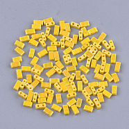 2-Hole Opaque Glass Seed Beads, AB Colours, Rectangle, Gold, 4.5~5.5x2x2~2.5mm, Hole: 0.5~0.8mm(SEED-S023-28B-02)