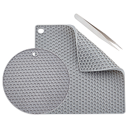 3Pcs 3 Style Flat Round & Square Rubber Hot Mat, with 304 Stainless Steel Beading Tweezers, for Hot Dishes Heat Resistant Heat Insulation Pad Kitchen Tool, Gray, 175~235x175~235x5~6mm, Hole: 12mm, 3 style, 1pcs/style, 3pcs(DIY-GF00044-57B)