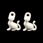 Spray Painted Alloy Charms, Cat Shape Charms, Cadmium Free & Nickel Free & Lead Free, White, 15x10x5mm, Hole: 1.8mm(FIND-Z126-05A)