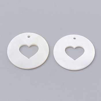 Freshwater Shell Pendants, Flat Round with Heart, Creamy White, 25x1.5~2mm, Hole: 1.5mm