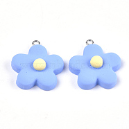 Resin Pendants, with Platinum Plated Iron Findings, Flower, Cornflower Blue, 23~24x20~22x9~10mm, Hole: 2mm(RESI-Q207-02F)