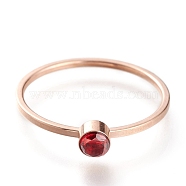304 Stainless Steel Finger Rings, with Rhinestone, Flat Round, Rose Gold, Siam, US Size 7~7 3/4(17.3~17.9mm)(RJEW-B0005-7-03RG)
