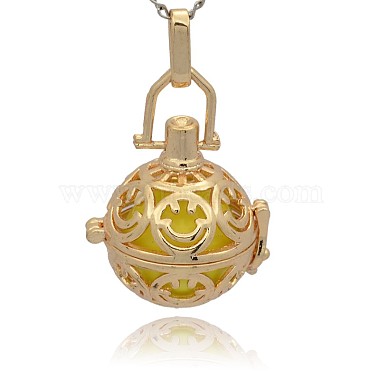 Golden ChampagneYellow Round Brass Pendants