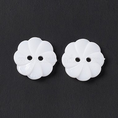 18L(11.5mm) White Flower Acrylic 2-Hole Button