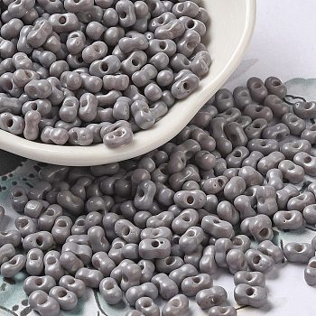 Baking Paint Glass Seed Beads, Peanut, Gray, 5.5~6x3~3.5x3mm, Hole: 1~1.2mm