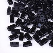 2-Hole Opaque Glass Seed Beads, Rectangle, Black, 4.5~5.5x2x2~2.5mm, Hole: 0.5~0.8mm(SEED-S023-05F)