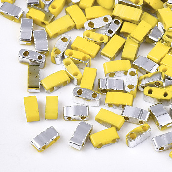 Electroplate Opaque Glass Seed Beads, 2-Hole, Rectangle, Yellow, 4.5~5.5x2x2~2.5mm, Hole: 0.5~0.8mm