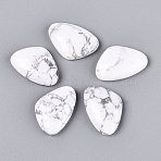 Synthetic Howlite Cabochons, Triangle, Flat Back, 28x19x7.5mm(G-Q601-33)