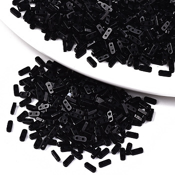 2-Hole Glass Seed Beads, Opaque Colours, Rectangle, Black, 4.5~5x2x1~1.5mm, Hole: 0.5~0.8mm, about 400pcs/10g
