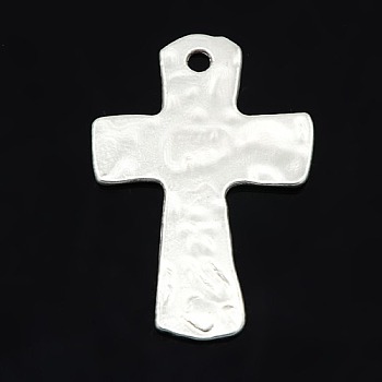 Hammered Cross Alloy Pendants, Matte Color, Matte Silver, 46x31x1mm, Hole: 3mm