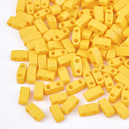 2-Hole Baking Paint Glass Seed Beads, Rectangle, Yellow, 4.5~5.5x2x2~2.5mm, Hole: 0.5~0.8mm(SEED-S023-17B-06)