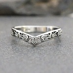 Hollow Out V-Shaped Heart Pattern Brass Finger Rings, Antique Silver, 3mm, US Size 7(17.3mm)(FS-WGACF43-02)