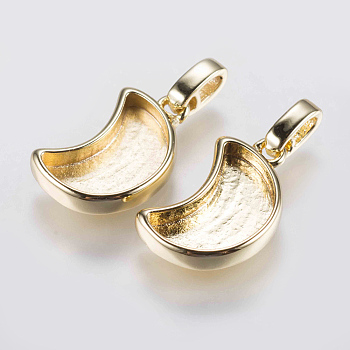 Brass Pendant Cabochon Settings, Plain Edge Bezel Cups, Moon, Golden, 17x10.5x3mm, Hole: 2mm, Tray: 12x6mm